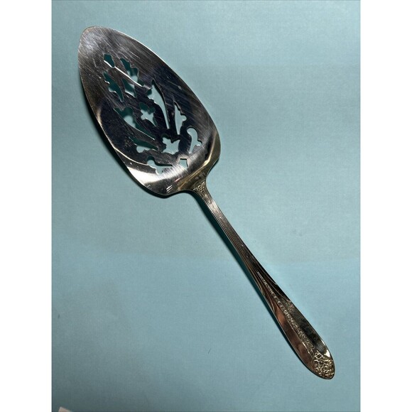 National Silver Co Silver plate Pierced Pie Server  8¼"  Rose - Picture 2 of 5